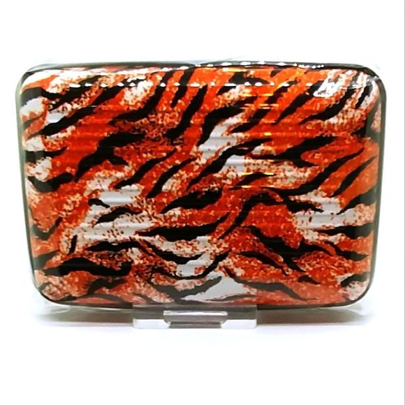 Animal Print RFID Blocking Card Holder - Picture 1 of 3